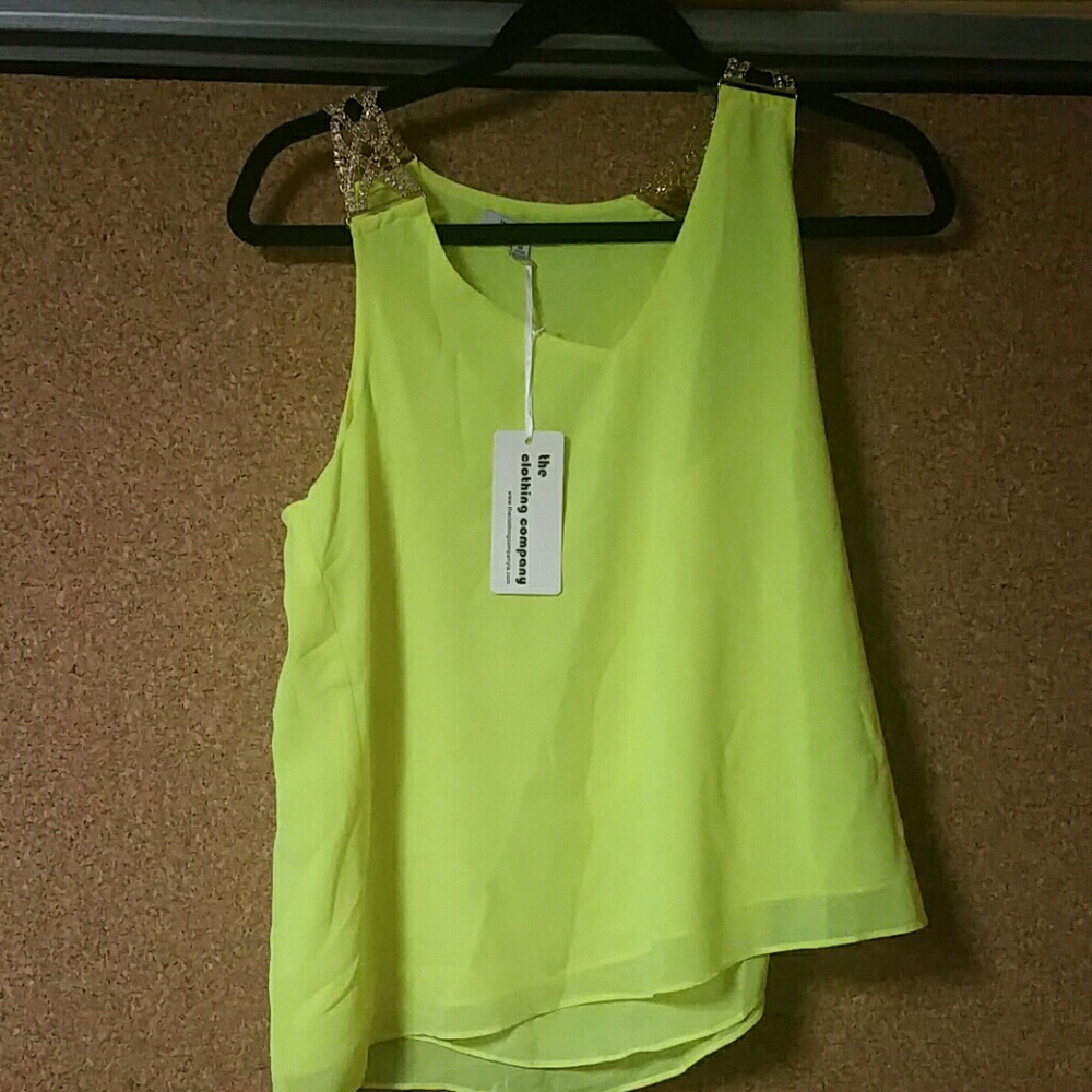 NWT  Vibrant Yellow The clothing company